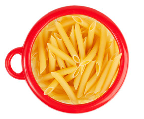 Pasta in a circular bank of red o