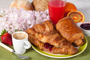 Breakfast with strawberries