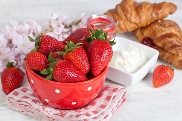 Strawberries and croissant