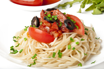 spaghetti pasta with tomato