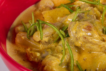 Yellow Curry Chicken (Massaman Curry Chicken)