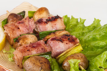 Bacon wrapped grilled Scallops with mushrooms and bacon