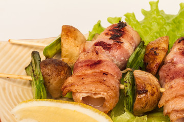 Bacon wrapped grilled Scallops with mushrooms and bacon