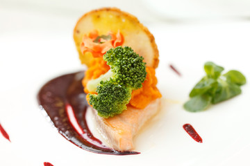 salmon steak with sauce