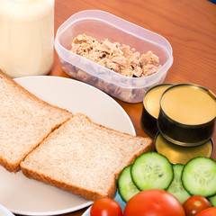 Tuna sandwiches preparation