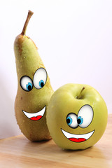 Happy fruits - Apple and Pear - Frutta felice - Mela e pera