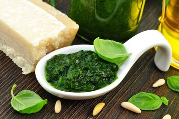 Bärlauchpesto