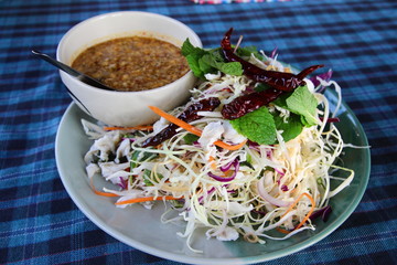 Thai style salad with peanuts sauce