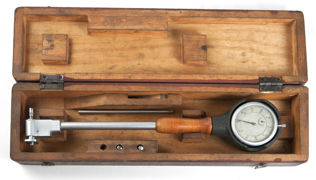 Old mechanical curvimeter in a box