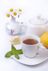 tè con menta e limone