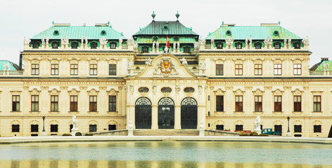 Fototapeta na wymiar Fasada Belvedere w Wiedniu