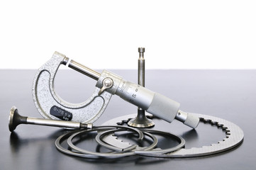 マイクロメーター