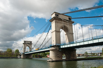 pont suspendu