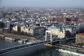 Fototapeta na wymiar Elisabethbrücke