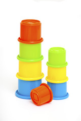 toy cup pyramids