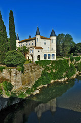 Fototapeta na wymiar Castello di Cabezac, Bize - Linguadoca, Francia