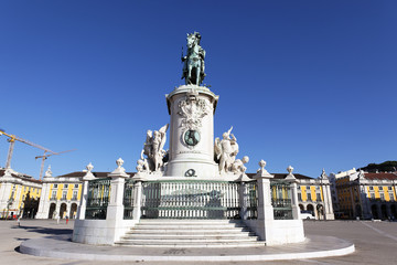 Fototapeta na wymiar Słynny pomnik na placu commerce