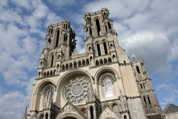 Fototapeta na wymiar Katedra w Laon