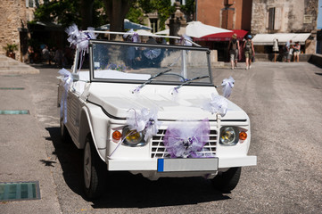White open wedding car