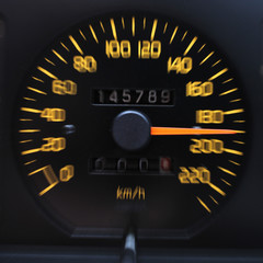Alcohol and drugs behind the wheel of the car