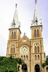 Fototapeta na wymiar Saigon Notre-Dame Basilica i Ho Chi Minh City, Wietnam