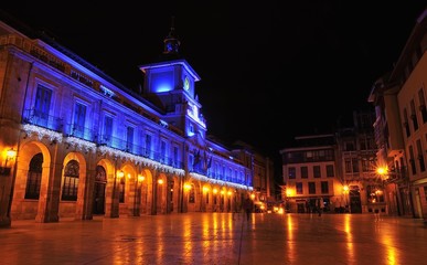 Fototapeta na wymiar Miasto z Oviedo w Asturii, Hiszpania.