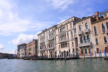 Fototapeta na wymiar the streets of Venice
