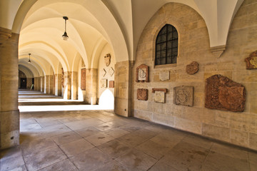 Fototapeta premium Hallway of the chruch of the minorites (Minoritenkirche), Vienna