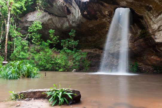 Sang Chan Waterfall