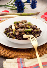 risotto nero agli asparagi