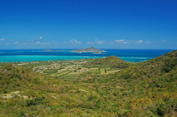 Fototapeta na wymiar Piękny widok na lagunę Carriacou Island