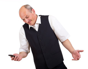 ahnungsloser Geschäftsmann mit Telefon in der Hand