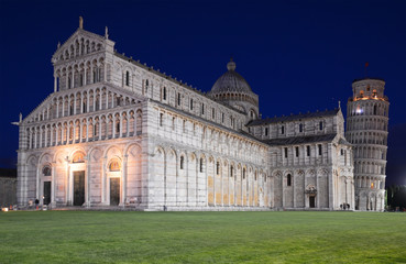 Fototapeta na wymiar Piazza dei Miracoli:Basilica and the Leaning Tower, Pisa, Italy
