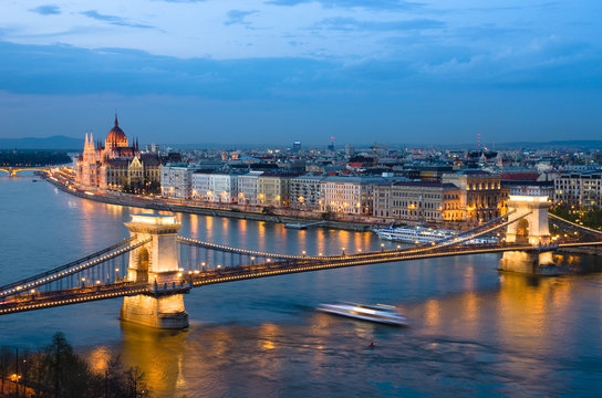 Fototapeta Budapest, Cityscape By Night