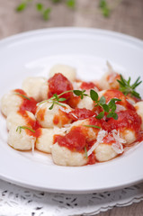 Gnocchi w sosie pomidorowym