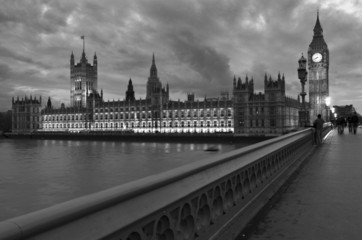 Fototapeta na wymiar Londyn, Westminster: Houses of Parliament 2 le