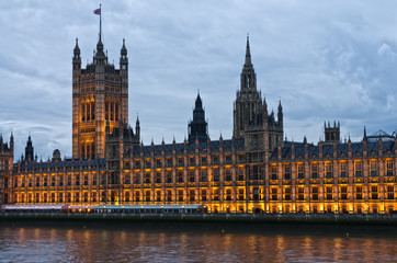Fototapeta na wymiar Londyn, Westminster: Houses of Parliament e le Victoria Tower