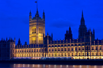 Fototapeta na wymiar Londyn, Westminster: Houses of Parliament 3 le