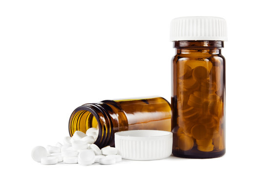 Gl&auml;ser mit Tabletten