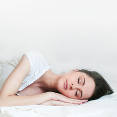 Obraz na płótnie Canvas portret pięknej młodej dziewczyny śpiące
