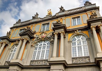 Fototapeta na wymiar Uniwersytet w Bonn, Koblenz Gate.