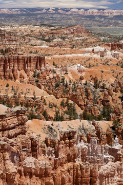 Beautiful and unique rock formations at Sunset Point in Bryce Ca
