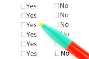 Yes or no cheklist close-up