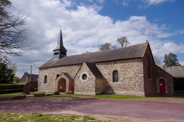 Fototapeta na wymiar Eglise St Onenne à Tréhorenteuc (56)
