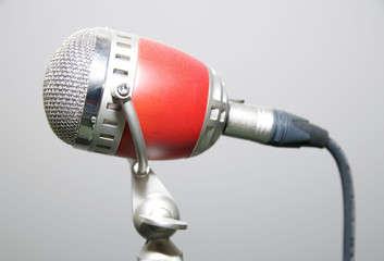 старый микрофон