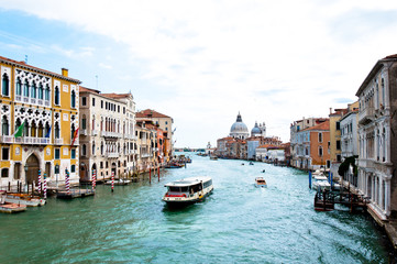 Fototapeta na wymiar panoramic view of Grand Canal, villas and church in Venice