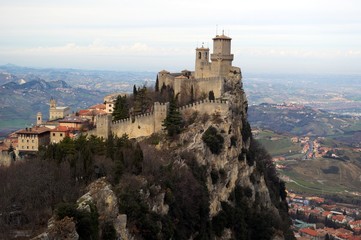 Fototapeta na wymiar Wieże San Marino