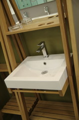 détail de salle de bain - lavabo