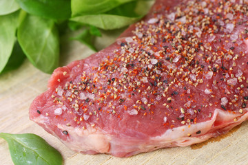 Gewürztes Steak (Entrecôte)