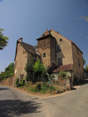 Fototapeta na wymiar Village de Ségur-le-Château ; Corrèze ; Limousin ; Périgord